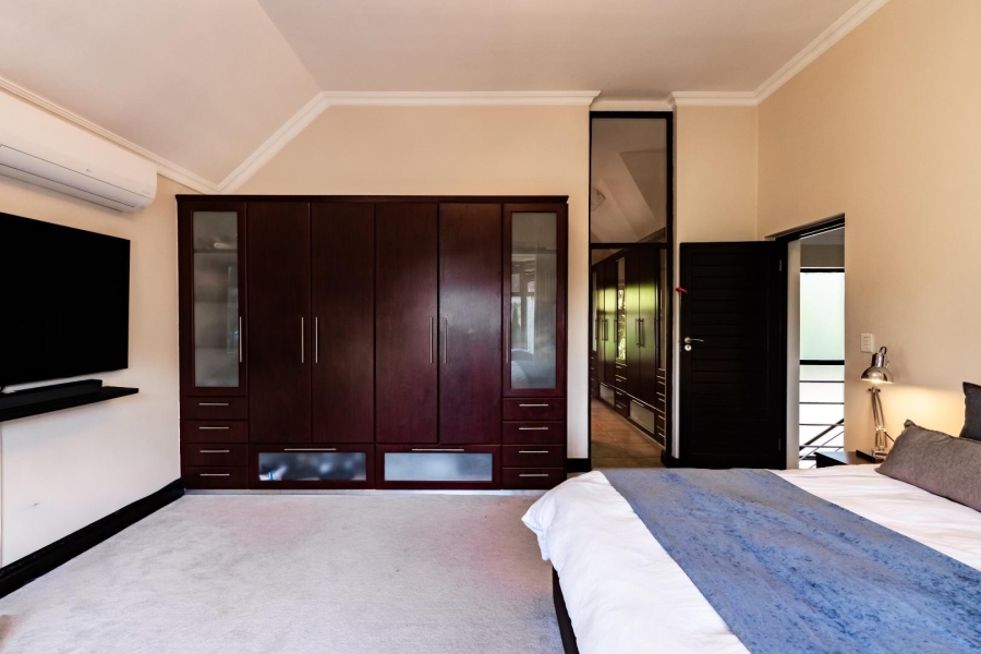 To Let 4 Bedroom Property for Rent in Boschenmeer Golf Country Estate Western Cape